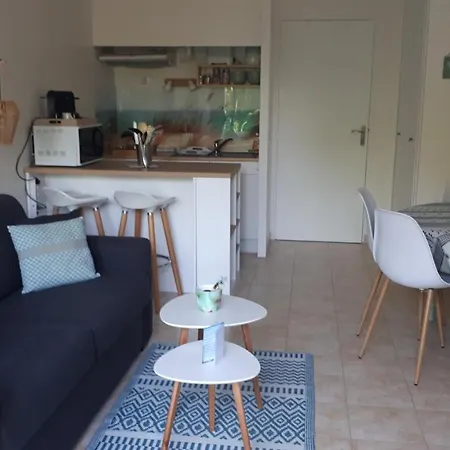 Bleu Soleil 3* En 200m & Commerces